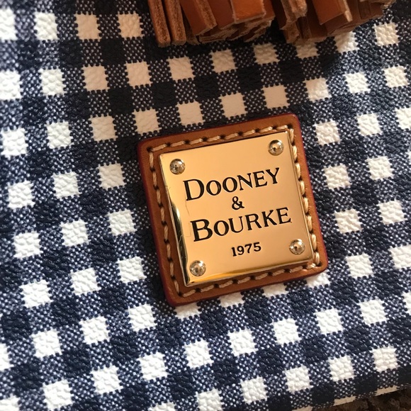 Dooney & Bourke Aimee Shoulder Bag Gingham Plaid Coated Canvas & Leather - Picture 3 of 9